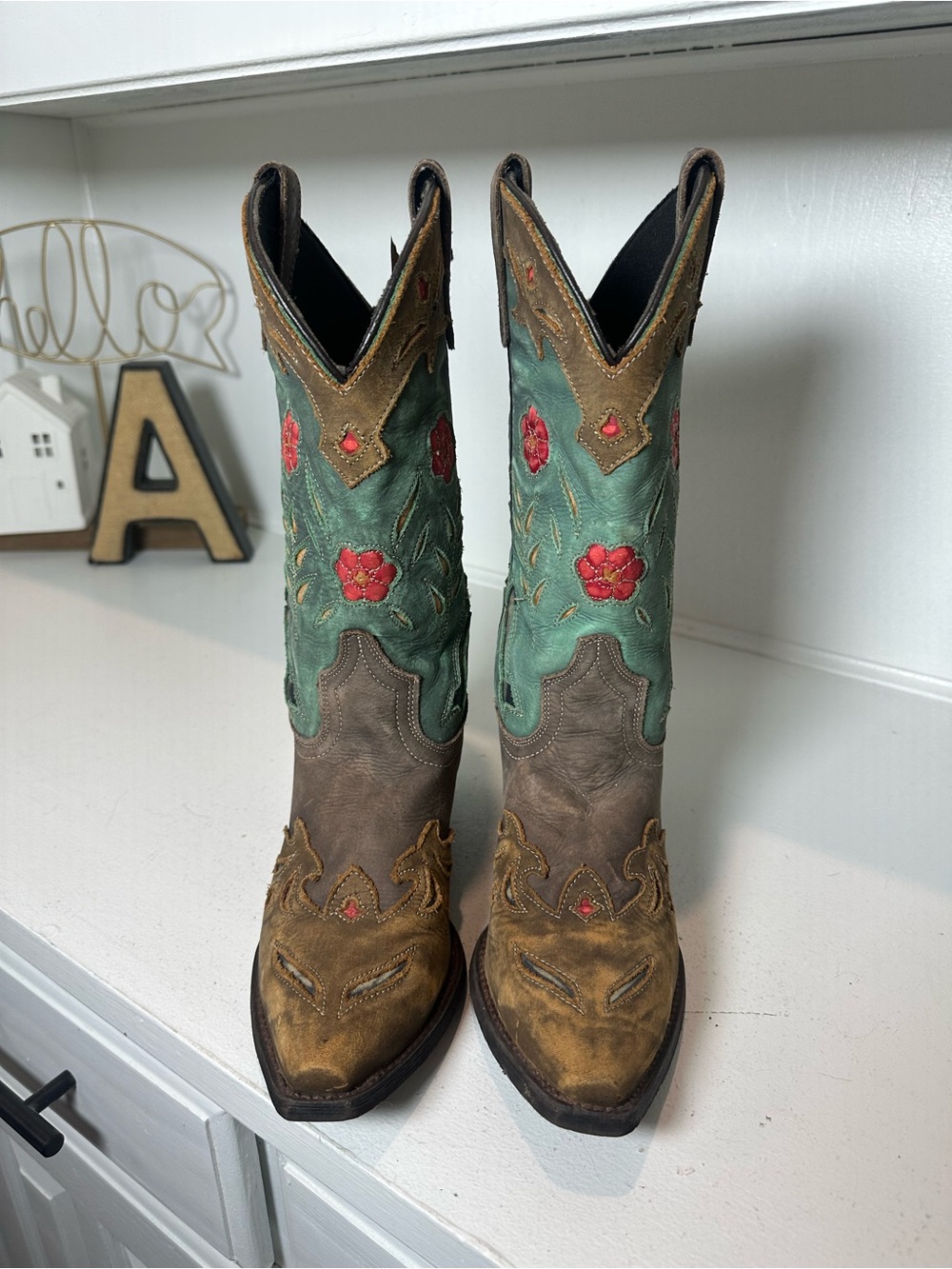 Laredo Women’s Cowboy Boots Size 6.5M Turquoise Teal & Brown Floral Embroidered - Picture 2 of 9